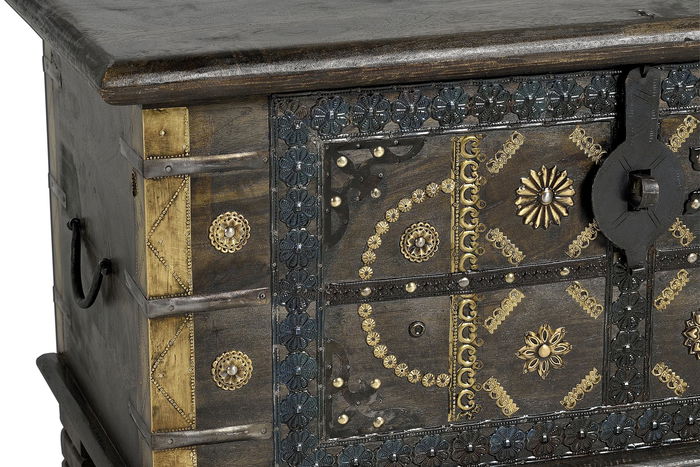 GINER Y COLOMER - Coffre de rangement en bois de manguier massif couleur marron foncé - Décor ancien avec détails en bronze et métal - Dimensions : 80 x 40 x 46 cm