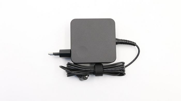 Lenovo Adaptateur secteur de voyage 65W compact, technologie de tension intelligente, pour ordinateurs portables Lenovo (jusqu'à 65W) Lenovo Adaptateur secteur de voyage 65W compact, technologie de tension intelligente, pour ordinateurs portables Lenovo (jusqu'à 65W)