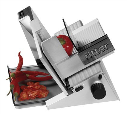 Ritter CONTURA-3 (558.012) Coupe-jambon professionnel incliné avec lame universelle de 17 cm et moteur Eco 65W - Design Reddot