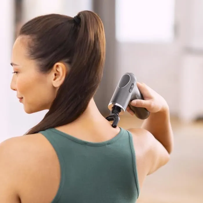 Medisana MG 560 - Pistolet de massage chaud et froid - Technologie Peltier - 10 intensités de percussion, 3 niveaux, 4 embouts - Écran LED - Charge USB-C - Noir