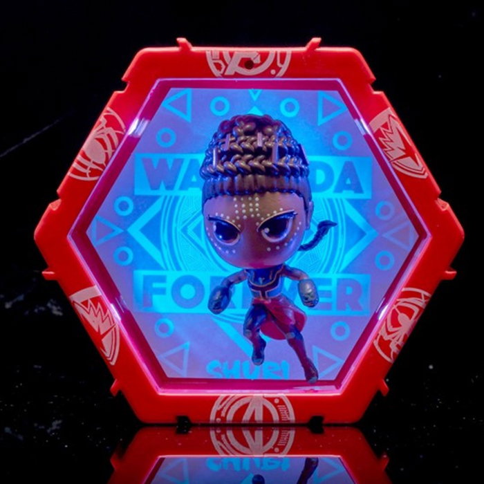 Wow stuff Figura Wow! Pod Marvel Shuri – Figurine lumineuse avec capteur de mouvement, fonctionne avec 3 piles AAA