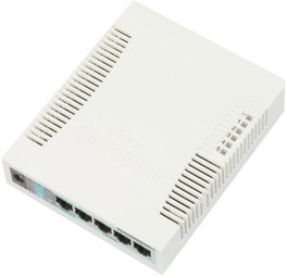 MikroTik RB260GS - Commutateur Gestionné Gigabit 5 Ports Ethernet, 1 Port SFP, PoE Entrée, SwOS, 6W, 212g
