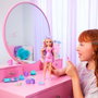 Barbie Peluquería Malibu Barbie Dream Besties Jgg38 Mattel - Poupée articulée avec accessoires de coiffure et maquillage, set de jeu de rôle