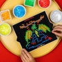 NETFLIX Lite Brite Stranger Things Special Edition avec 650 mini chevilles et 12 pochoirs HD