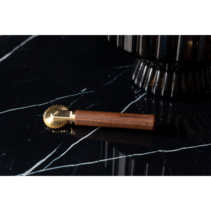Marcato La Rotella Dentata Heritage Coupe-pâtes dentelé avec manche en noyer