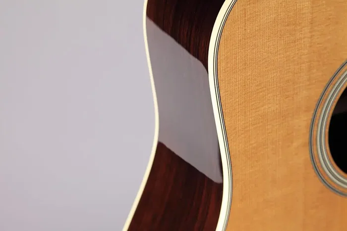Takamine EF400SC-TT Guitare électroacoustique Dreadnought cutaway