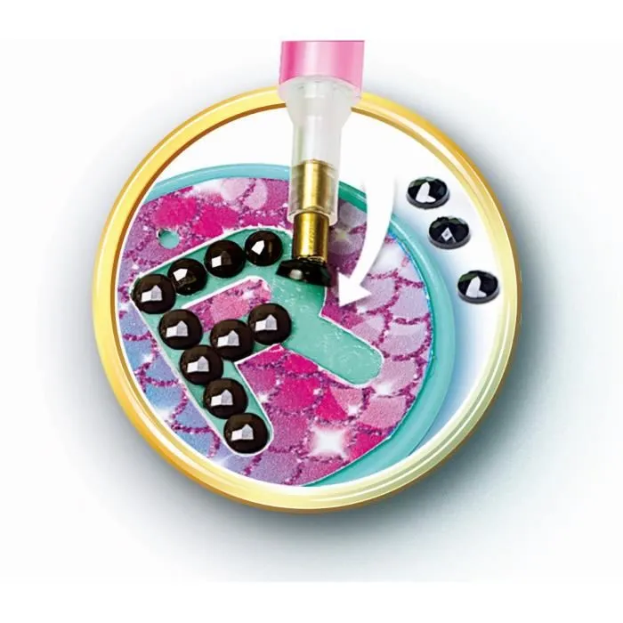 Clementoni Crazy Chic - Coffret Création de Bijoux et Accessoires avec Perles, Lettres et Strass - Kit Loisirs Créatifs pour Enfants Dès 7 Ans