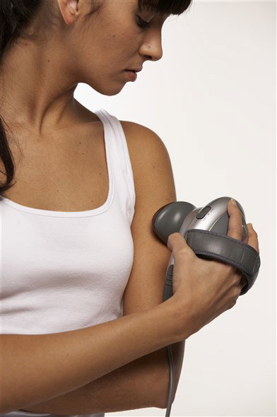 Beurer MG-70 Percussion Masseur de Massage par Percussion et Infrarouge avec Mange Démontable et Différents Embouts