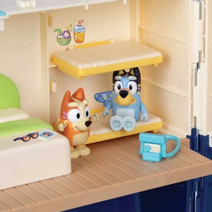 Bluey Playset Bateau de croisière avec 6 zones de jeu