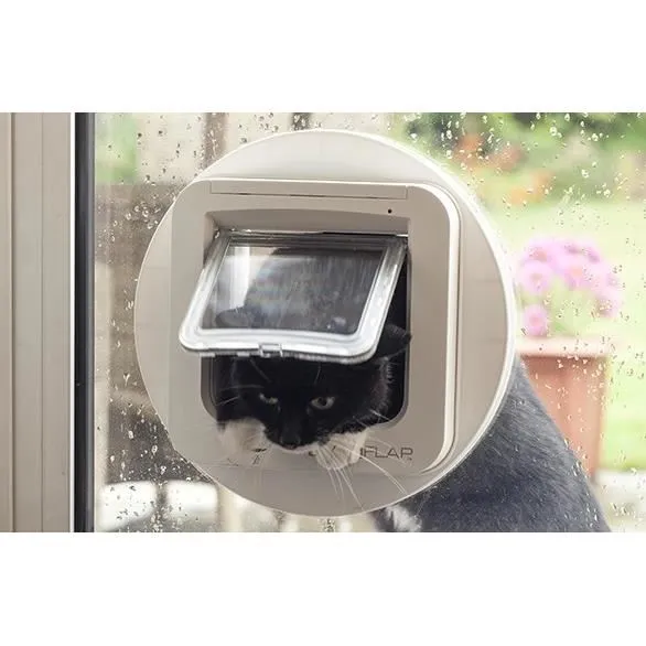 Sureflap - Chatière à puce électronique programmable - Marron - Pour chats - Mémoire 32 puces - Dimensions 142 x 120 mm - Compatible puces électroniques et médaillons RFID Sureflap - Chatière à puce électronique programmable - Marron - Pour chats - Mémoire 32 puces - Dimensions 142 x 120 mm - Compatible puces électroniques et médaillons RFID