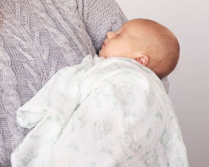 KioKids Muselina Douce Bambou-Coton, Imprimé Jungle Sauge 120x120 cm, 140 g/m2, Standard 100 par Oeko-Tex, Bébé 0+ Mois KioKids Muselina Douce Bambou-Coton, Imprimé Jungle Sauge 120x120 cm, 140 g/m2, Standard 100 par Oeko-Tex, Bébé 0+ Mois