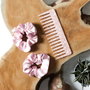 Cosmetic Club Kit Peigne et 2 Élastiques en Satin Rose et Beige