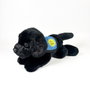 DEQUBE Peluche Labrador noir 21 cm avec gilet - Jouet doux de bienfaisance BOCALAN 939D00249