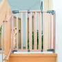 Roba Safety Up Barrière de Sécurité Bébé Escalier Bois Massif Ajustable 93.5 à 120.5 cm Porte à Fermeture Automatique Magnétique