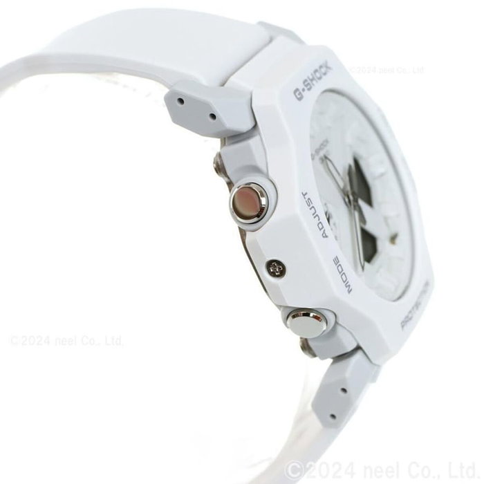 Casio GA-2300-7AER Blanc