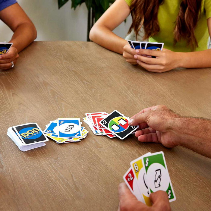 UNO Juego Del DOS Seconde Édition - Jeu de Cartes Familial Mattel Games - HNN01 - Multilingue (Anglais, Français, Allemand, Italien, Portugais, Espagnol)