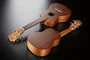 LAG Ukulélé Soprano Tiki Uku Lag - Sapele, Finition Satinée, 12 Fûts, Avec Housse