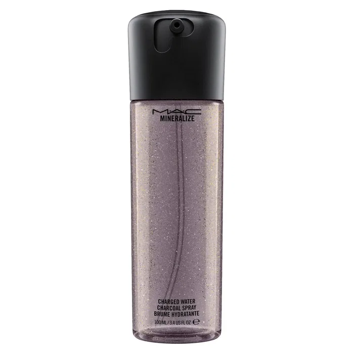 MAC Mineralize Spray Hydratant au Charbon de Bois 100 ml MAC Mineralize Spray Hydratant au Charbon de Bois 100 ml