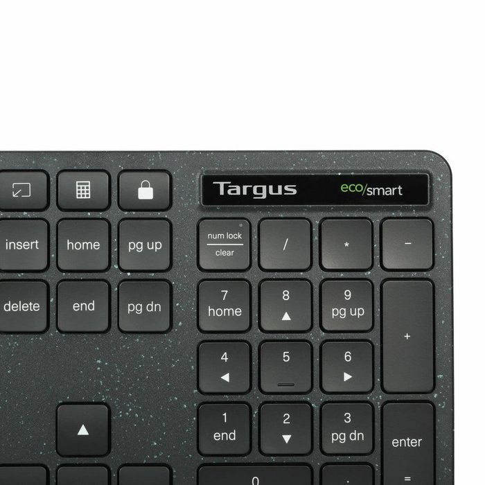 Targus ECO101BR Clavier filaire USB-A format complet (104 touches) avec protection antimicrobienne DefenseGuard - Matériaux recyclés 85% - Noir - Disposition Nordique