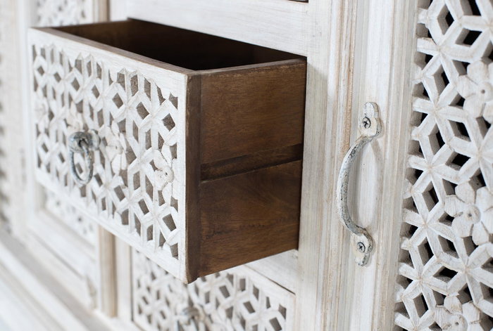 GINER Y COLOMER Buffet en bois de manguier massif couleur blanc vieilli, style artisanal avec 2 portes et 3 tiroirs - 150 x 100 x 40 cm