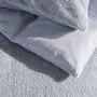 Today Teddy Parure de lit 2 personnes 240x220 cm + 2 taies - Collection Bien au Chaud - Tissu bimatière microfibre et polaire - Gris uni