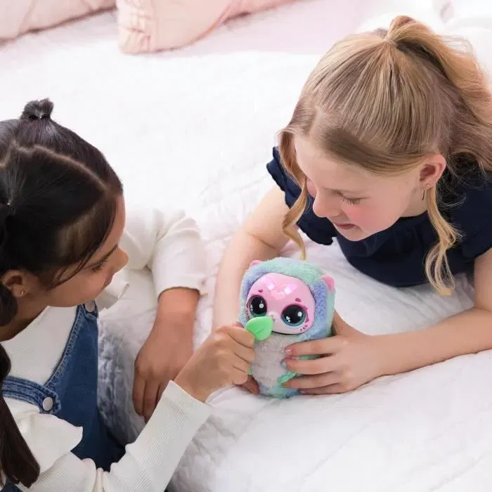 Hatchimals Bloomables Ma Fleur Magique Kittyfly - Jouet Interactif avec 100 Sons et Réactions, Fleur et Chenille à Faire Éclore, Modèle Aléatoire, 3 Piles LR6 Incluses, Dès 5 Ans
