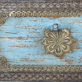 GINER Y COLOMER - Coffre de rangement en bois de manguier vieilli noir avec détails bleus et ouverture supérieure - 45 x 80 x 40 cm