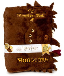 PLAY BY PLAY Peluche Libro de los Monstruos Harry Potter 55cm