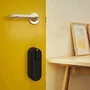 Yale Linus L2 - Serrure connectée intelligente en métal avec Wi-Fi, batterie rechargeable, déverrouillage par empreinte ou Yale Dot, finition noire mate