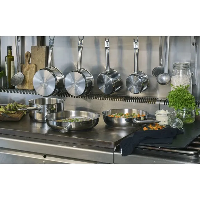 Baumalu Ligne Professionnelle 16 Casserole en Inox 16 cm Baumalu Ligne Professionnelle 16 Casserole en Inox 16 cm
