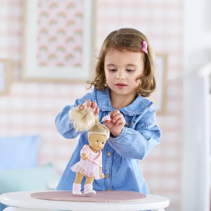 Corolle Mini Corolline Rosy Ballerine - Poupée Danseuse 20 cm avec Tiare, Guêtres et Gilet - Cheveux Blonds à Coiffer - Odeur Vanille - À partir de 3 ans