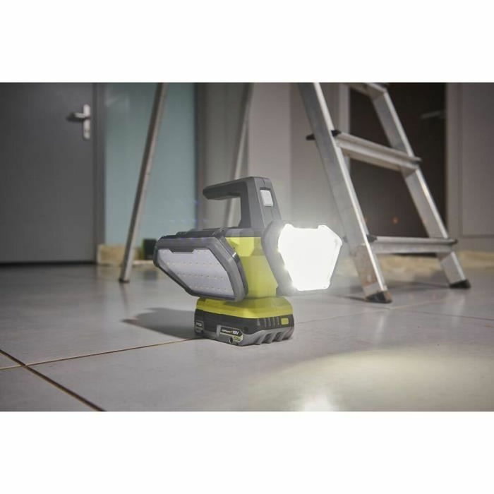 Ryobi Spot LED 360° 18V avec 4 panneaux lumineux