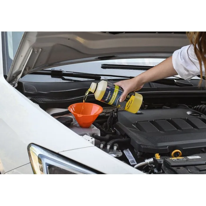 Michelin Liquide de Refroidissement OAT Jaune pour Renault Dacia Chevrolet Ford Jaguar - Protège jusqu'à -30°C et 250 000 km - 1 Litre