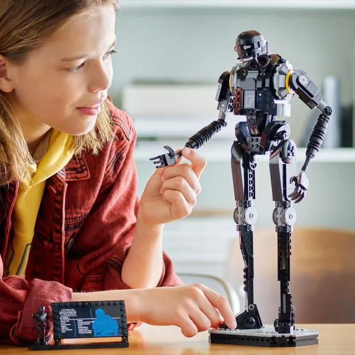 LEGO 75434 Set de Construction Star Wars : Andor - K-2SO Droide de Sécurité Jouet avec 845 Pièces, À Partir de 10 Ans