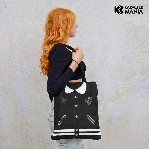 Karactermania - Bolsa de la compra shopping miércoles varsity - Sac de courses réutilisable en coton - Noir - Dimensions 40 x 34 x 1 cm