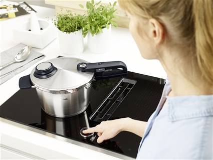 Fissler Vitavit® Premium Autocuiseur 8L 26cm avec panier et trépied