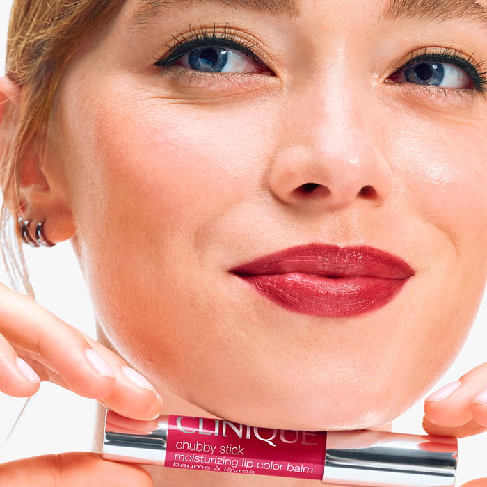Clinique Baume à lèvres hydratant CHUBBY STICK couleur #Super Fraise 3 g