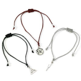 THE CARAT SHOP - Set de 3 bracelets de l'amitié Harry Potter - Reliques de la Mort, Éclair, Plaque 9 3/4 - Alliage de zinc et nylon