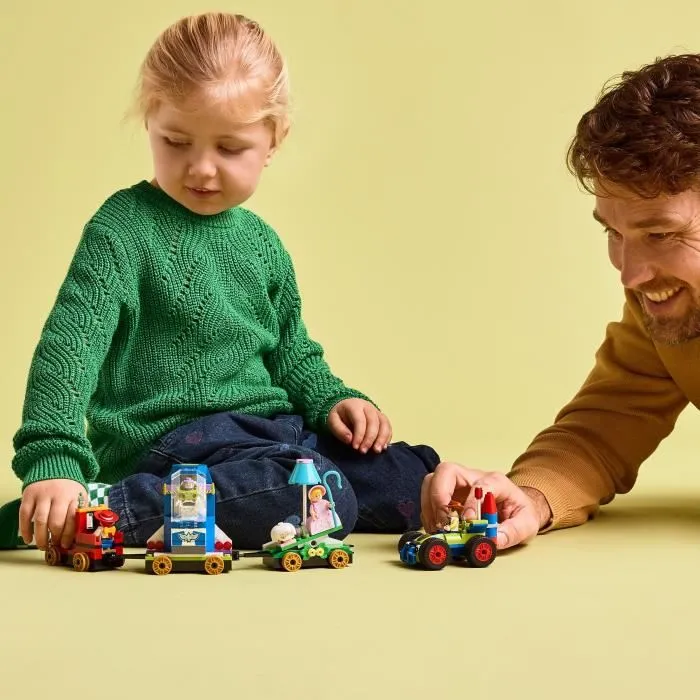 LEGO Disney Pixar 43264 Le Train en Fête et Voiture RC Toy Story - Jouet de Construction pour Enfants dès 4 Ans avec 4 Personnages
