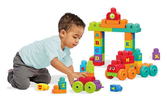 Fisher-Price - Train musical ABC avec sons - Jouet éducatif 50 pièces - 6 à 99 mois - Langue: espagnol/portugais - Fonctionne avec piles AAA incluses