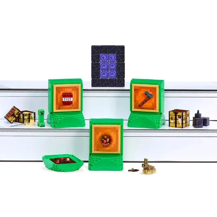 MGA'S MINIVERSE Make It Mini Minecraft - 12 Objets Aléatoires - Emballage Opaque MGA'S MINIVERSE Make It Mini Minecraft - 12 Objets Aléatoires - Emballage Opaque