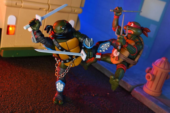 Tortues Ninja figurine Handyman Ultimate Dark Leo 18 cm