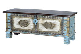 GINER Y COLOMER Buffet coffre en bois de manguier massif bleu vieilli et cerisier avec détails en bronze - 45 x 116 x 40 cm
