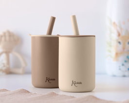 KioKids Lot de 2 verres en silicone beige avec paille