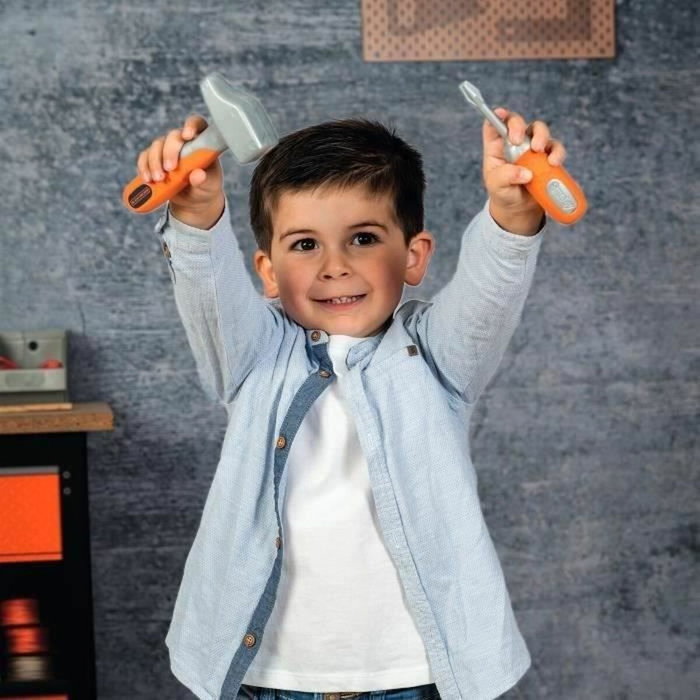 Smoby Boîte à outils Black + Decker avec 6 outils Smoby Boîte à outils Black + Decker avec 6 outils