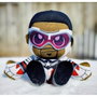 Uncanny Brands Peluche Marvel Sam Wilson – Tissu polaire doux, inspiration Chibi, 15-16 cm