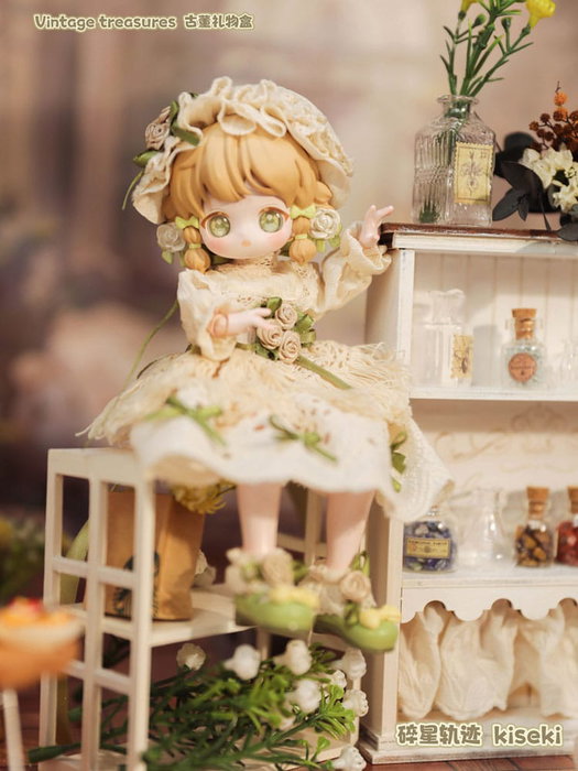 Shenzhen Mabell Animation Development Pack de 8 figurines Vintage Treasures - Antique Gift Box