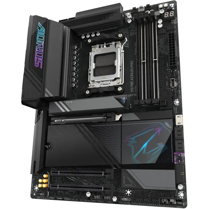 GIGABYTE Carte mère X870E AORUS PRO Socket AM5 pour AMD Ryzen 7000/8000 avec PCIe 5.0, DDR5, WiFi 7 et USB4