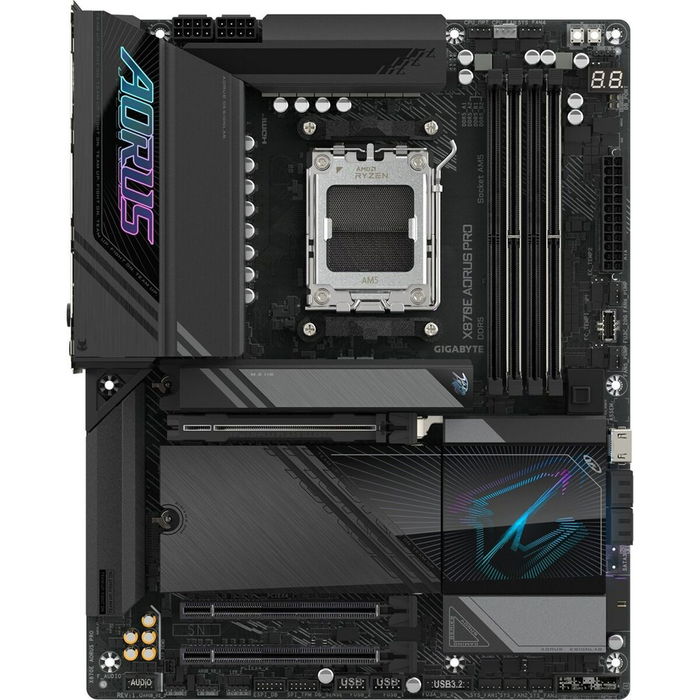 Gigabyte X870E AORUS PRO Carte mère AMD Socket AM5 (ATX) - Support AMD Ryzen 9000, DDR5 8000MHz (OC), 16+2+2 Phases VRM, Wi-Fi 7, USB4, 2.5 GbE, 4x M.2