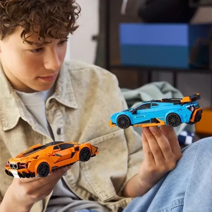 Lego Set de construction Speed Champions 77238 - Lamborghini Revuelto et Huracán STO avec 2 minifigurines - Jouet pour enfants dès 10 ans